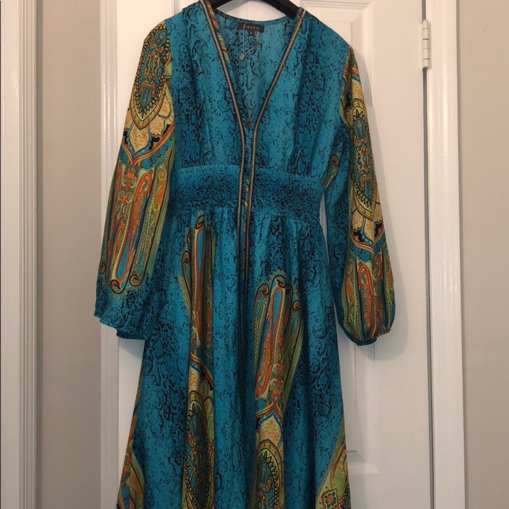 As seen in housewives of OC Beautiful dress
